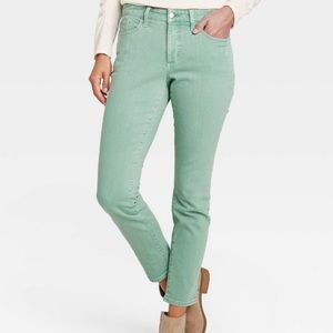 NWT Universal Thread green mid-rise skinny jeans